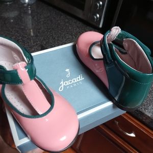 Toddler shoes size 7